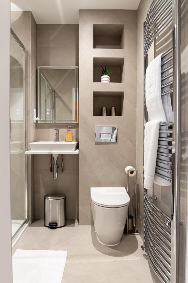 Amazing New Spacious Apartment In Se1 London Exteriör bild