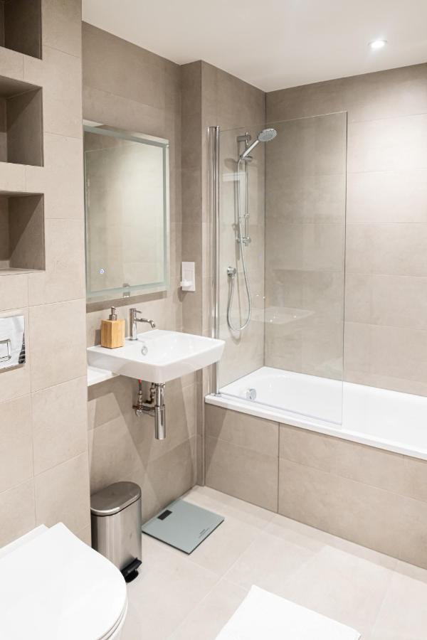 Amazing New Spacious Apartment In Se1 London Exteriör bild